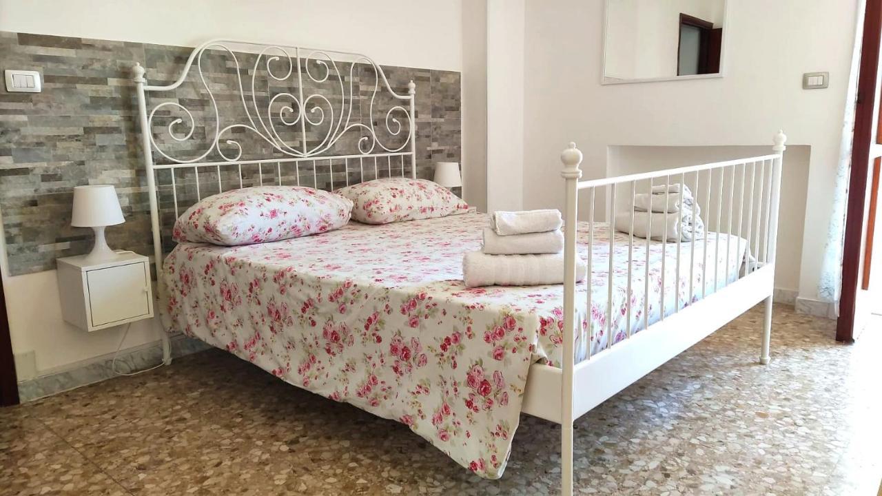 Gallipoli, Lido San Giovanni, 5 Posti Letto Exterior foto